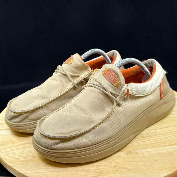 Hey Dude Shoes Mens 9 Wally Comfy Hype Casual Comfort Moc Toe Sneakers Beige - Picture 2 of 11